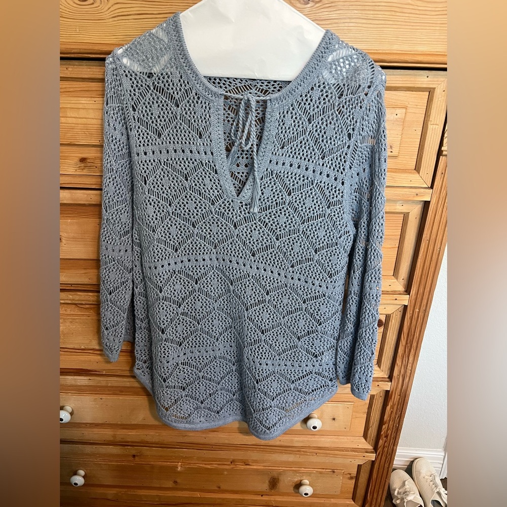 Women's blue Crochet Top